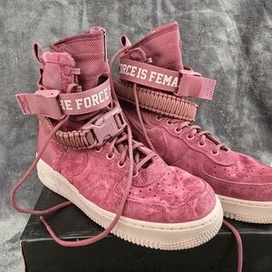 (Women) Nike SF Air Force 1 High Force Is Female Vintage Wine AJ1700-600